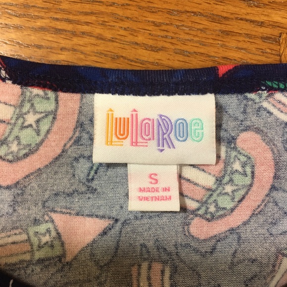 Lularoe Patriotic Print Top Fireworks Uncle Sam - Picture 8 of 8